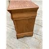 Image 13 : BASSETT DRESSER WITH MIRROR (SEE PICTURES) WITH MATCHING NIGHTSTAND