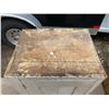 Image 2 : ANTIQUE PRIMITIVE WOOD CABINET