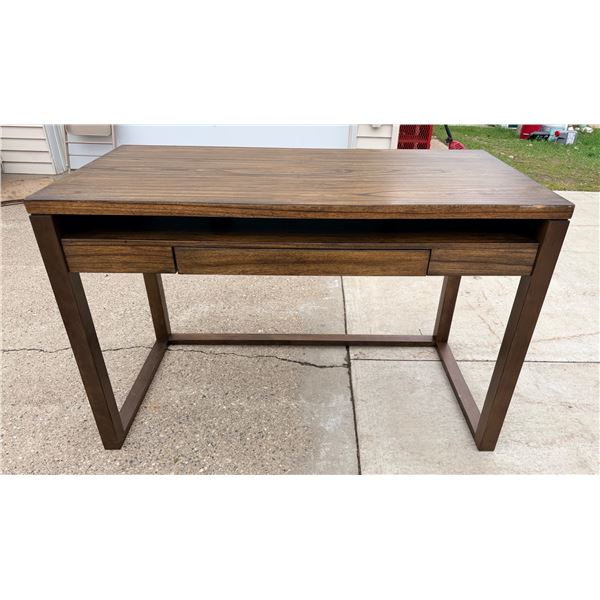 SIGNATURE DESIGN BY ASHLEY BAYBRIN HOME OFFICE SMALL DESK