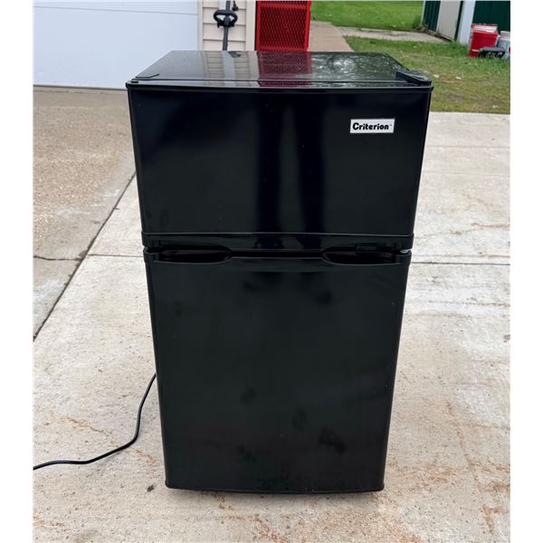 CRITERION MINI FRIDGE