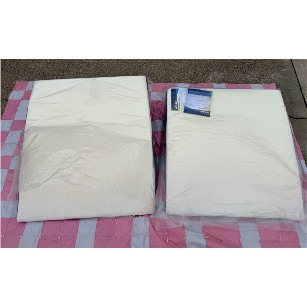 HÖLAS BED WEDGE PILLOW; PAIR