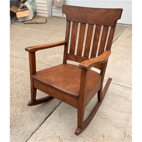 ANTIQUE MISSION OAK ARTS & CRAFTS ROCKING CHAIR WITH A SOLID WOOD SEAT