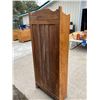Image 6 : ANTIQUE OAK BOOKCASE