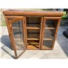 Image 6 : CHINA CABINET TOP