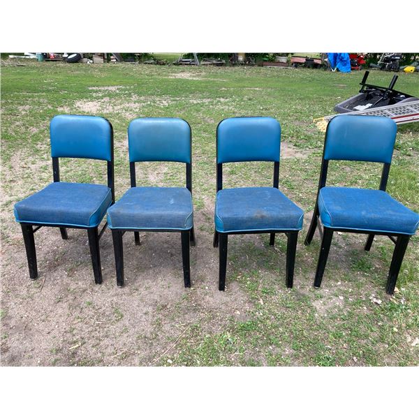 VINTAGE INDUSTRIAL SIDE CHAIRS MANUFACTURED BY STEELCASE; LOT OF 4