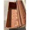 Image 6 : VINTAGE CEDAR HOPE CHEST BY CAVALIER