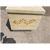 Image 7 : VINTAGE CEDAR HOPE CHEST BY CAVALIER