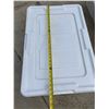 Image 6 : CLEAR, RECTANGULAR PLASTIC UNDER-BED STORAGE TOTES