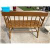 Image 13 : VINTAGE 1960S COTTAGE-STYLE SOLID MAPLE TWO-SEAT SETTEE BENCH AND CONSOLE SIDE TABLE