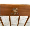 Image 9 : VINTAGE 1960S COTTAGE-STYLE SOLID MAPLE TWO-SEAT SETTEE BENCH AND CONSOLE SIDE TABLE