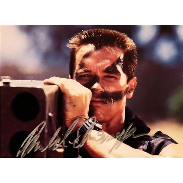Commando Arnold Schwarzenegger signed movie photo