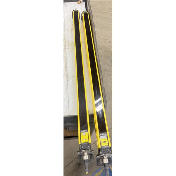Lot of (2) Banner Light Bars