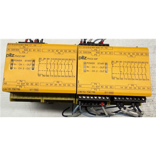 (2) Pilz #777609 / PNOZ X9P 24VDC 7n/o 2n/c 2so Safety Relays