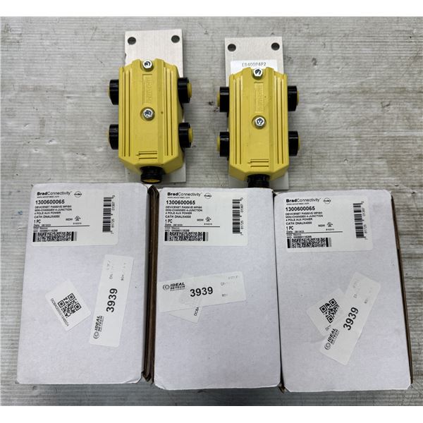 (5) Brad Connectivity #1300600065 / DNAUX4000 Junction Boxes
