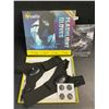 Image 6 : LED Flashlight Gloves - Batteries Included - Great for Precision Work, Outdoors, Crafting - New