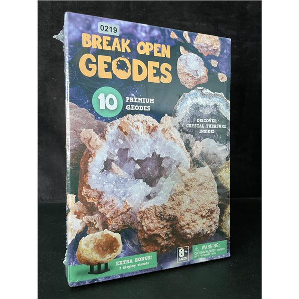 Break Open Geodes Kit - 10 Premium Geodes; Discover Crystal Treasure Inside - New Sealed