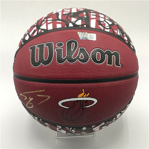 SHAQUILLE O'NEAL SIGNED BASKETBALL - ACE COA