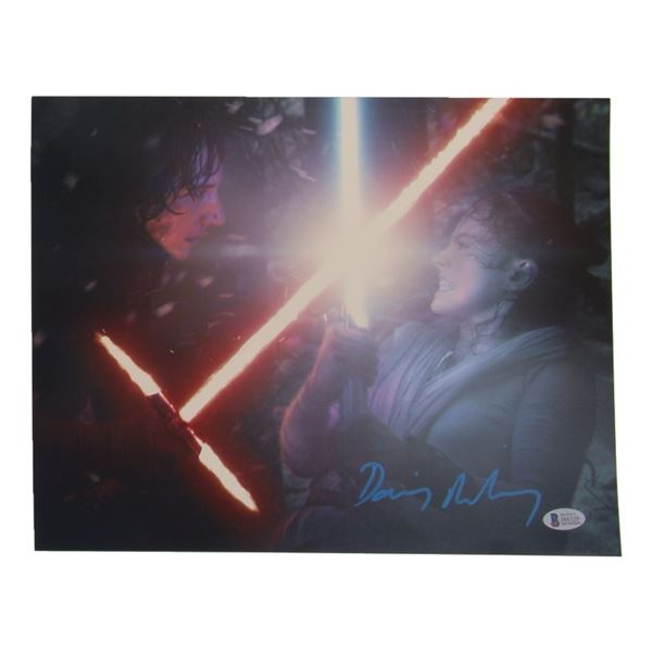 DAISEY RIDLEY SIGNED STAR WARS 8X10 - BECKETT COA