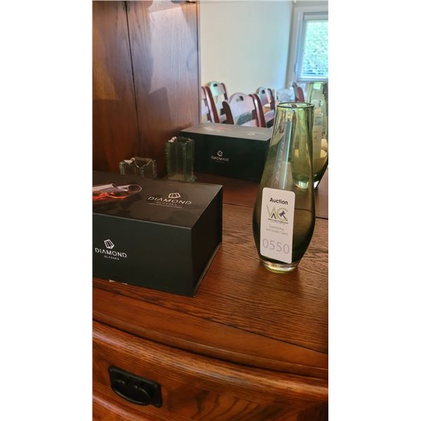 Diamond Glasses, Vase A
