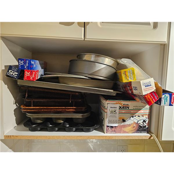 Pasta Maker & Bakeware. A