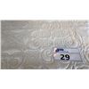 Image 2 : G4 QUEEN MATTRESS STORE DEMO 10 3/4" THICK