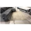 Image 1 : 8' X 5'6" AREA RUG