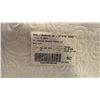 Image 2 : QUEEN SIZE FOAM MATTRESS. SHOWROOM DISPLAY.