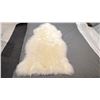 Image 2 : 42" SHEEPSKIN