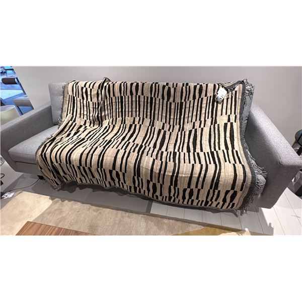 MEDINA THROW. 6' X 4'6" 60% COTTON 40% SILK