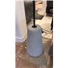 Image 2 : PETRIE FORMA BLACK WITH CONCRETE BASE LAMP. MODERN, FUNCTIONAL AND BUILT TO LAST.