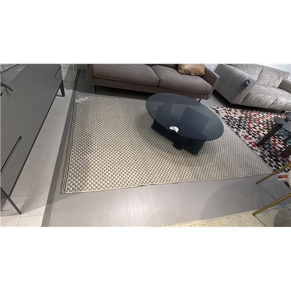 EQ3 8' X 5' FURROW RUG. HAND WOVEN, 100% WOOL. BLACK AND WHITE MODEL 3190-242-0