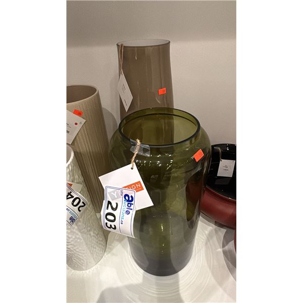 PAIR OF CALLIGARIS GLASS VASES. RETAIL $440 16 & 20"H
