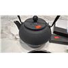 Image 2 : 6 PC SET OF EQ3 CAST IRON TEA SET. 2 CUPS, 3 TRIVETS, TEAPOT