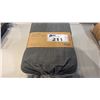 Image 1 : EQ3 QUEEN DUVET SET. 100% COTTON. CONTAINS DUVET COVER AND 2 STANDARD SHAMS