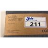 Image 2 : EQ3 QUEEN DUVET SET. 100% COTTON. CONTAINS DUVET COVER AND 2 STANDARD SHAMS