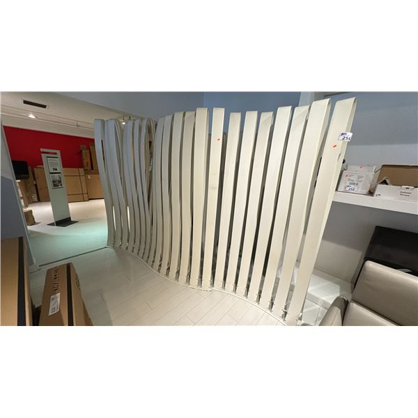 GROUP OF 3 NATUZZI ROOM DIVIDERS.