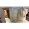 Image 2 : GROUP OF 3 NATUZZI ROOM DIVIDERS.