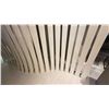 Image 3 : GROUP OF 2 NATUZZI ROOM DIVIDERS