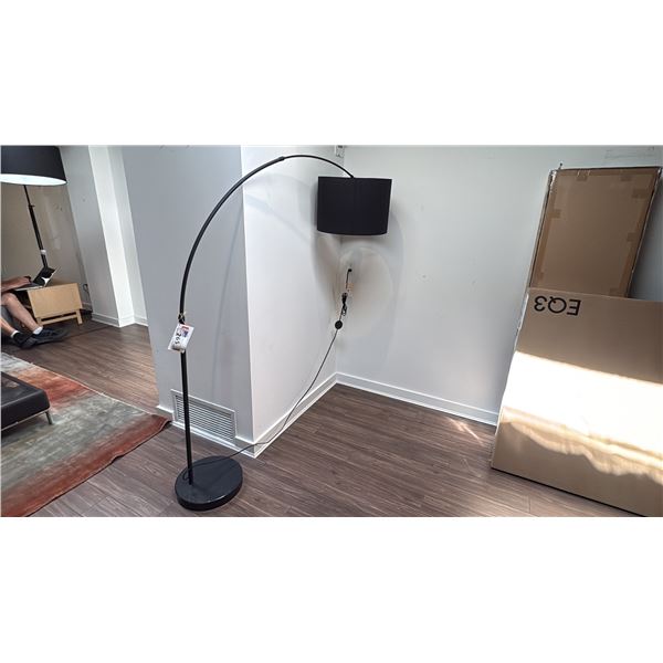 ARC FLOOR LAMP. ADJUSTABLE HEIGHT. BLACK MARBLE BASE