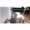 Image 4 : EQ3 OXFORD TABLE LAMP. BLACK MARBLE BASE