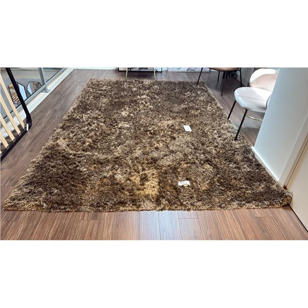 CALLIGARIS OBJECTS. SHINY. 10' X 7' CARPET. POLYESTER. 2 1/4" DEEP!