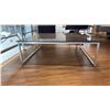 Image 2 : GLASS TABLE