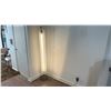 Image 1 : FOUNT FLOOR LAMP