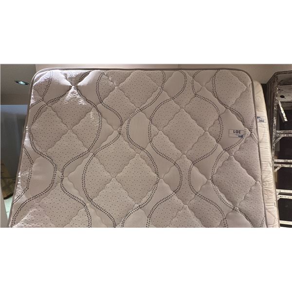 QUEEN SIZE FOAM MATTRESS