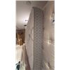 Image 2 : QUEEN SIZE FOAM MATTRESS