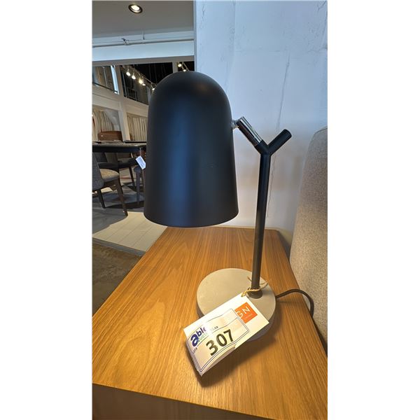 EQ3 SMALL TABLE LAMP