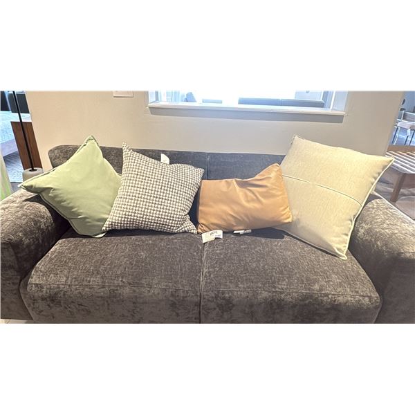 GROUP OF FOUR ASSORTED CUSHIONS