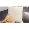 Image 5 : GROUP OF FOUR ASSORTED CUSHIONS