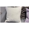Image 2 : GROUP OF FOUR ASSORTED CUSHIONS