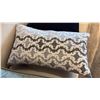 Image 4 : GROUP OF FOUR ASSORTED CUSHIONS